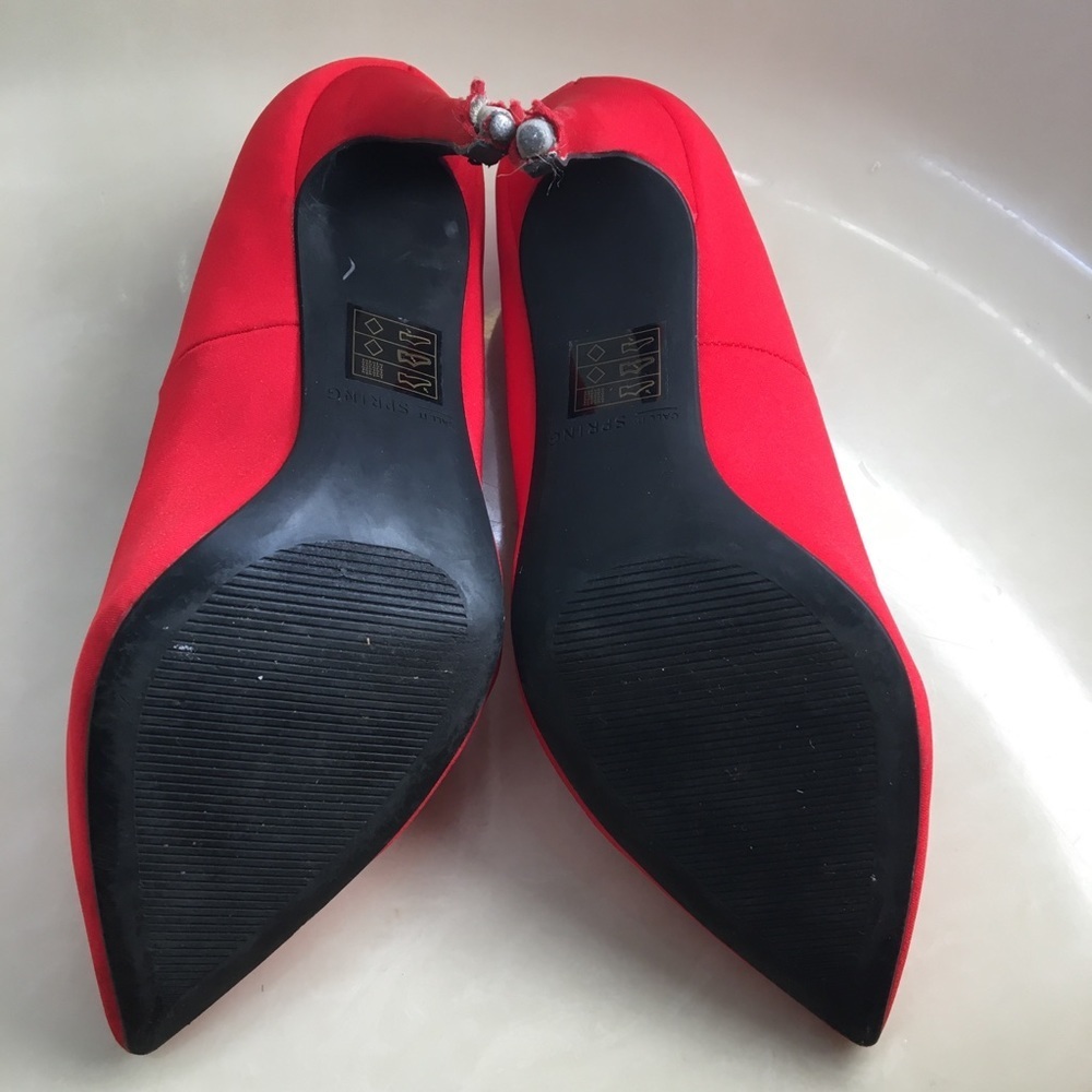 Call it Spring hot red statement heel - Picture 5 of 5